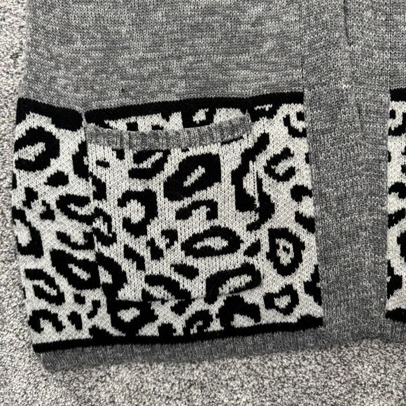 Allie & Rob Cardigan Sweater Womens Large Leopard Print Open Front Cozy Grandma - Picture 6 of 10